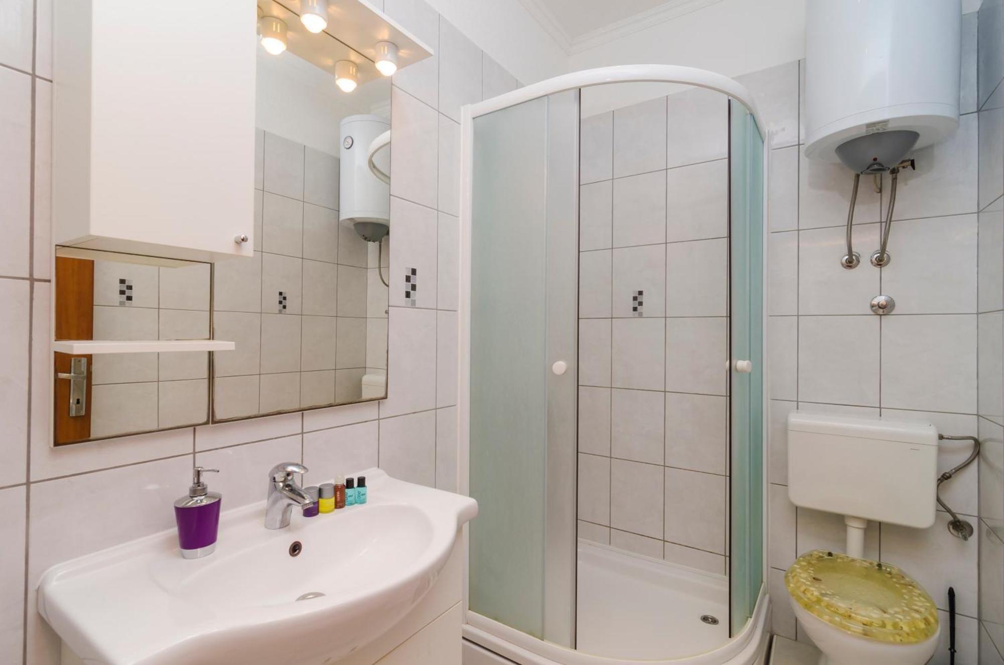 Apartments Dora Mljet Kozarica Bilik gambar